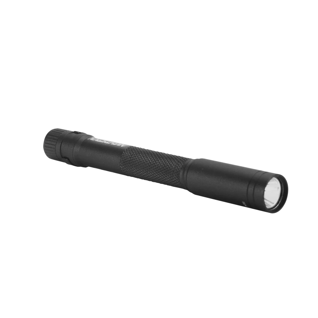 MT-105_DTB_LowAngle_Right Latarka Nightstick MT-105 (Mini-TAC Flashlight - 2 AAA)
